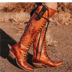 Freebird boots brand new